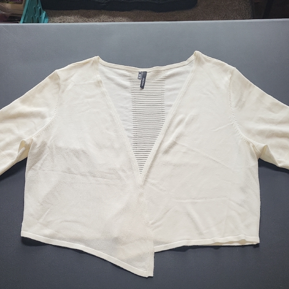 Maurices Cream Short Sleeve Crop Cardigan with Ribbed Back